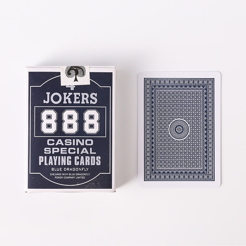 888 أوراق اللعب الخاصة بالكازينو